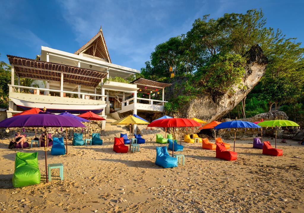 The Point Beach-front Balangan Maison d'hôtes